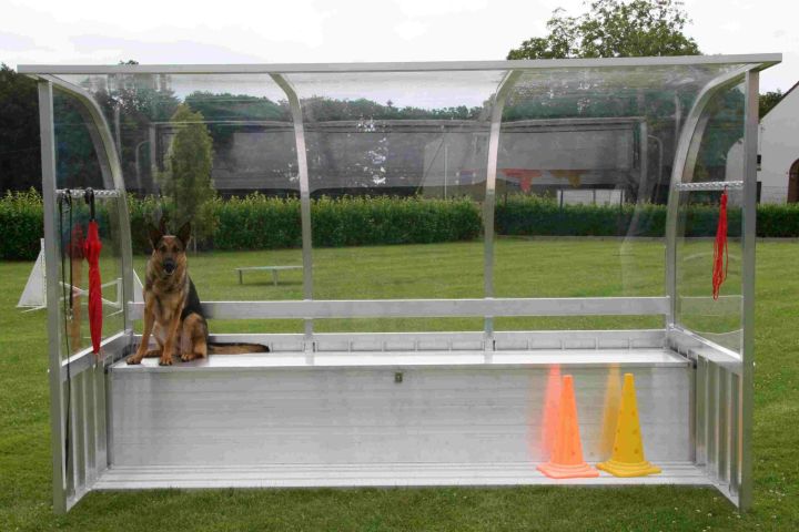 Wetterschutzkabine für Hunde-Trainingsplätze