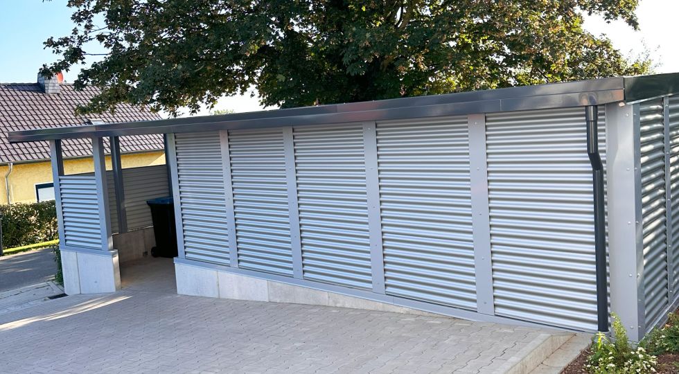 Ein Fahrradunterstand wie ein Car Port