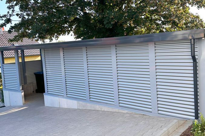 Ein Fahrradunterstand wie ein Carport
