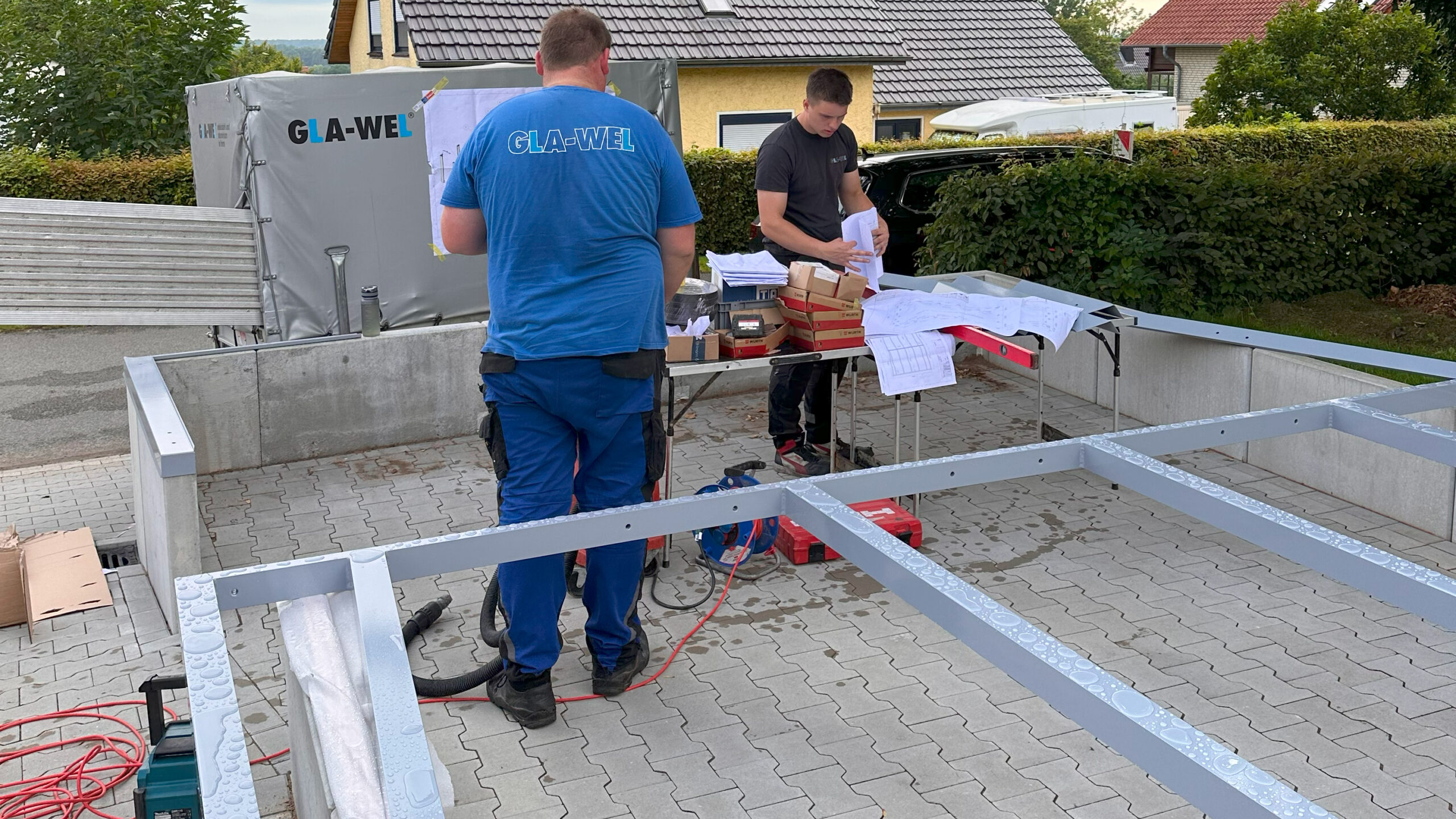 Zwei Fachkräfte