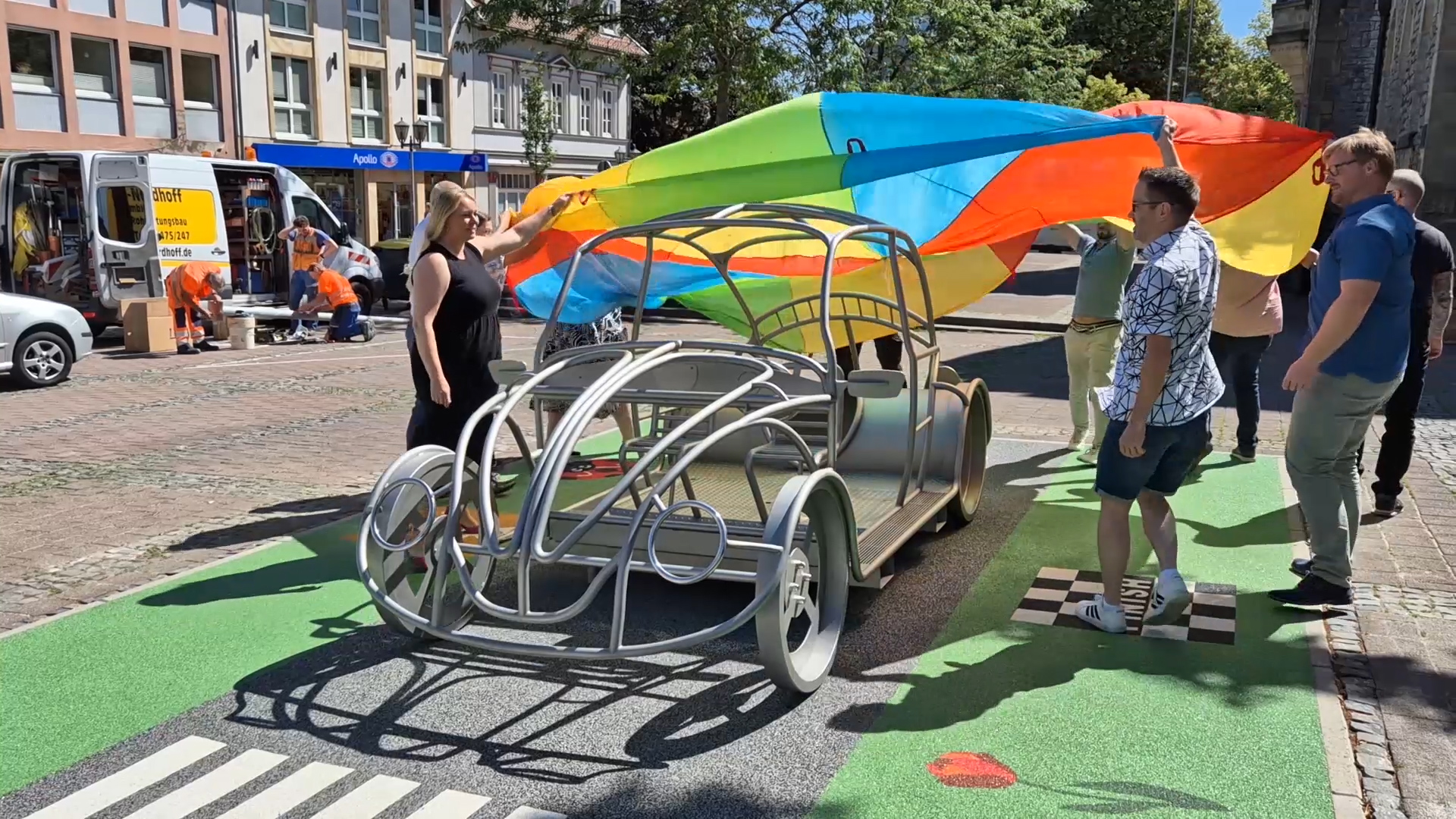 Flotter Käfer! GLA-WEL GmbH baut Kletter-Auto aus Edelstahl