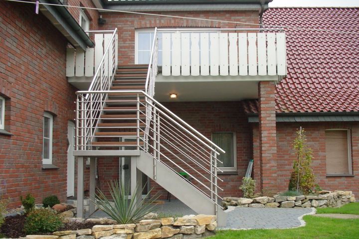 GLA-WEL | Edelstahl Außentreppe