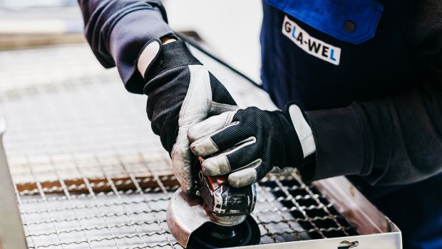 Schleifen und Entgraten