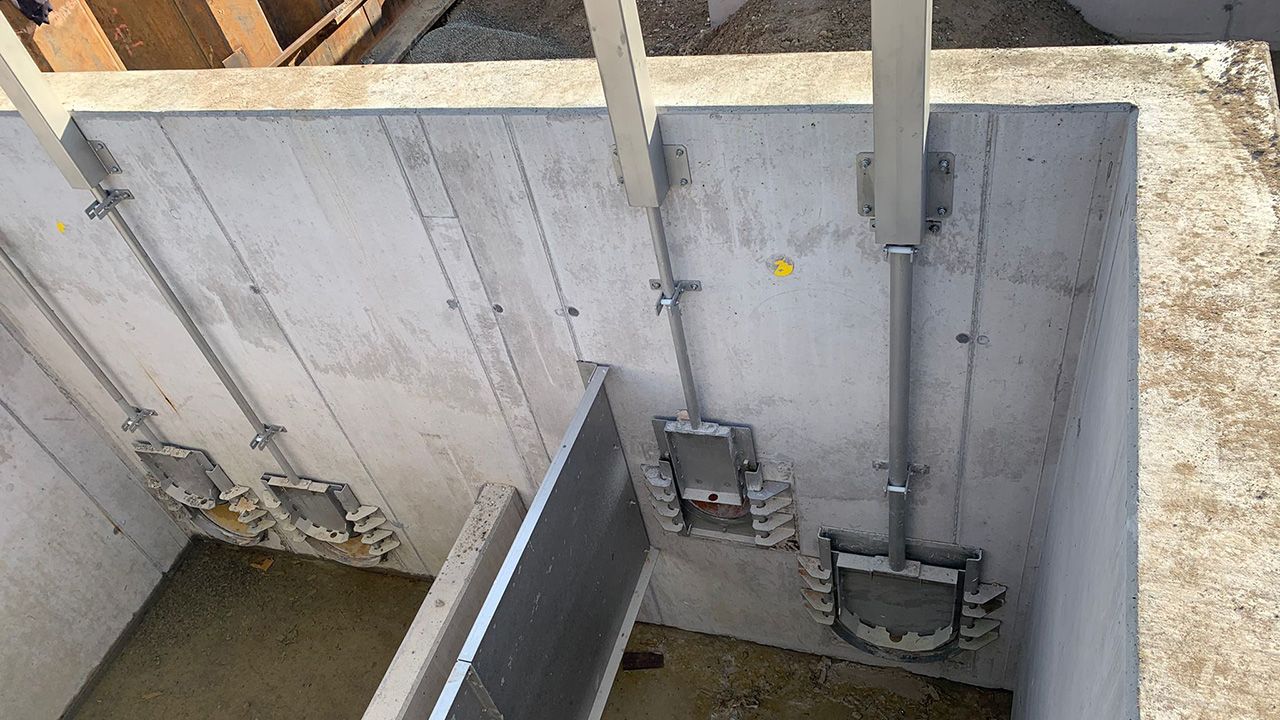 Edelstahl-Armaturen meistern Herausforderungen, hier eingebaute Gewindeschieber