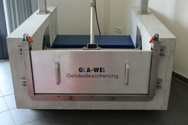 Mobiles Hochwasserschutz-Element