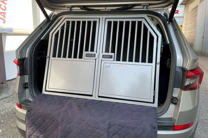 GLA-WEL | Maßgeschneiderte Doppelhundebox