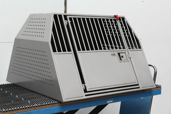 GLA-WEL | Maßgeschneiderte Einzelhundebox