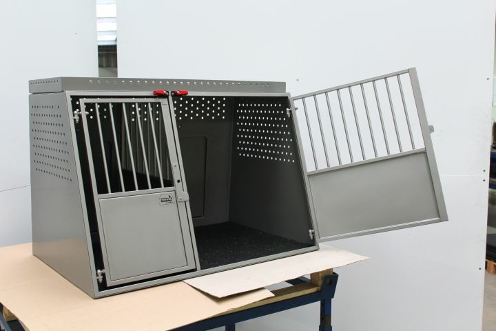 Maßgeschneiderte Doppelhundebox