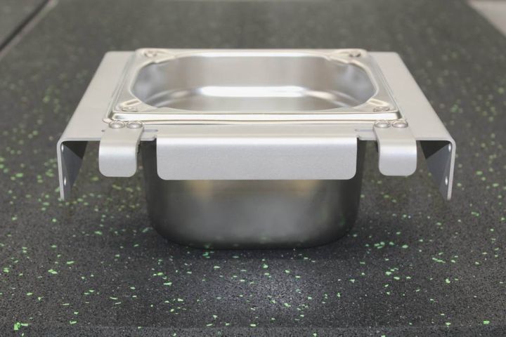 Einhängenapf 1,5 L für Hundeboxen und Hundeanhänger