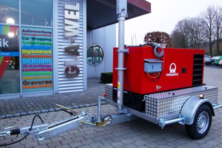 Sonderanhänger mit Stromerzeuger