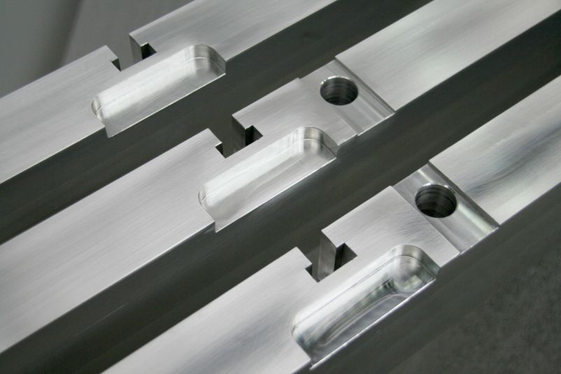 GLA-WEL | Zerspanung, bearbeitetes Aluminiumprofil 